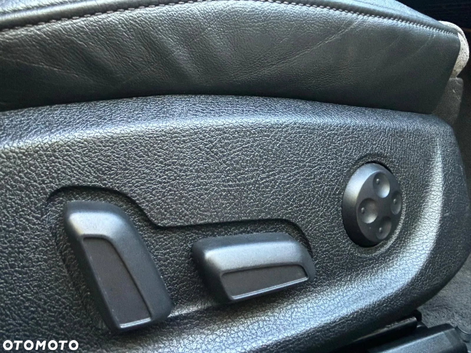 Audi A4 Avant 2.0 TDI DPF Quattro - 31