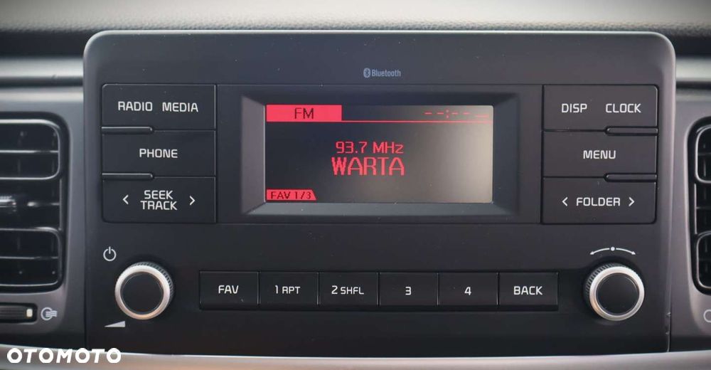 Kia Rio - 22
