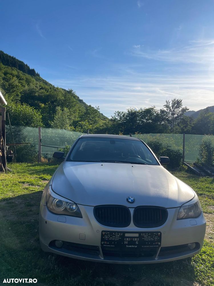 BMW Seria 5 520i - 7