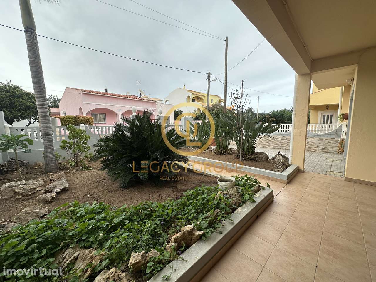 Moradia T4 Espaçosa com 357m² de Terreno - Grande imagem: 2/24