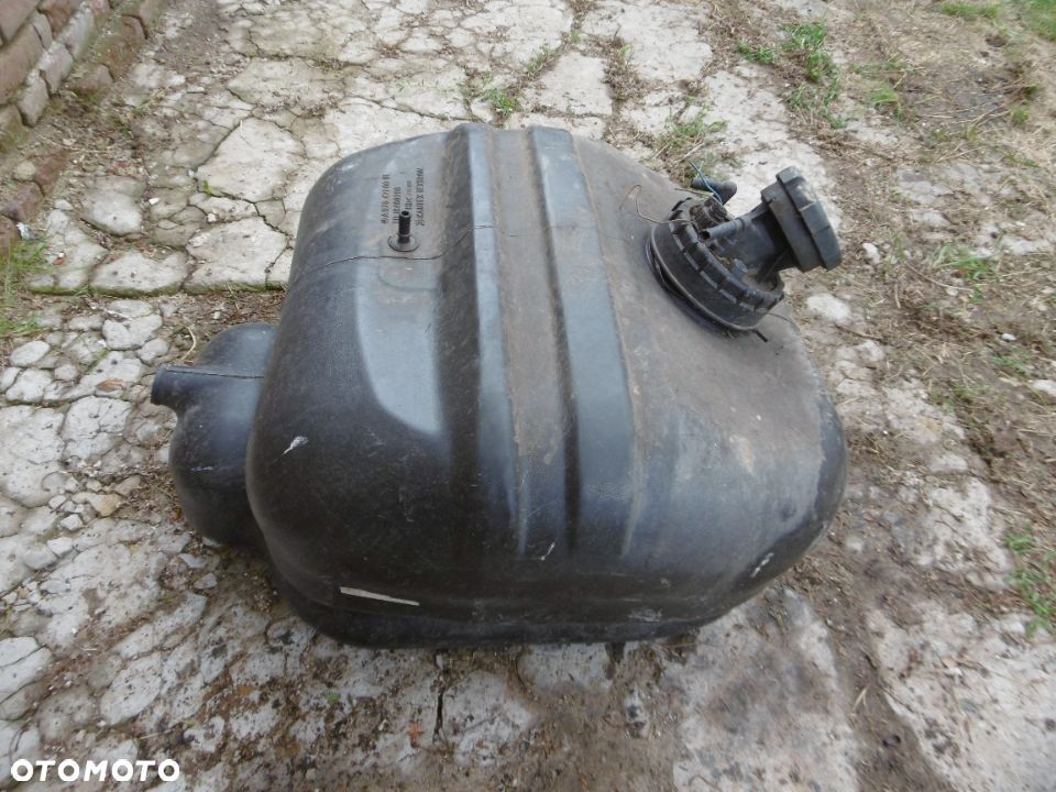 ZBIORNIK PALIWA BAK MERCEDES ATEGO - 4