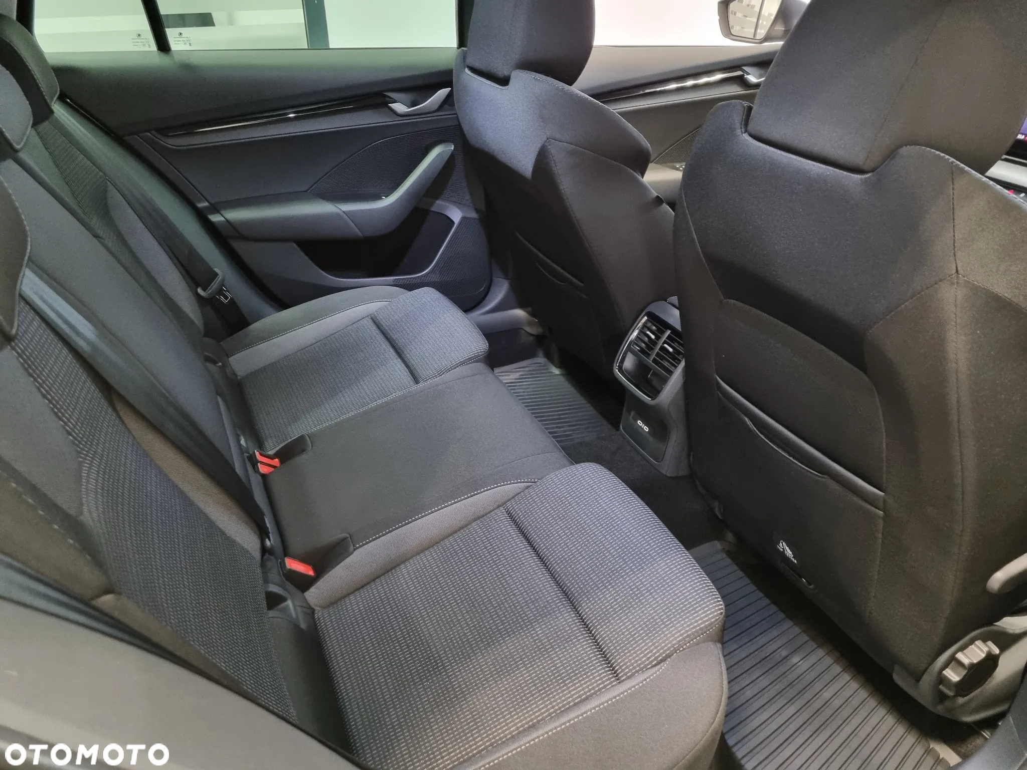 Skoda Octavia 1.5 TSI Edition 130 Selection - 28