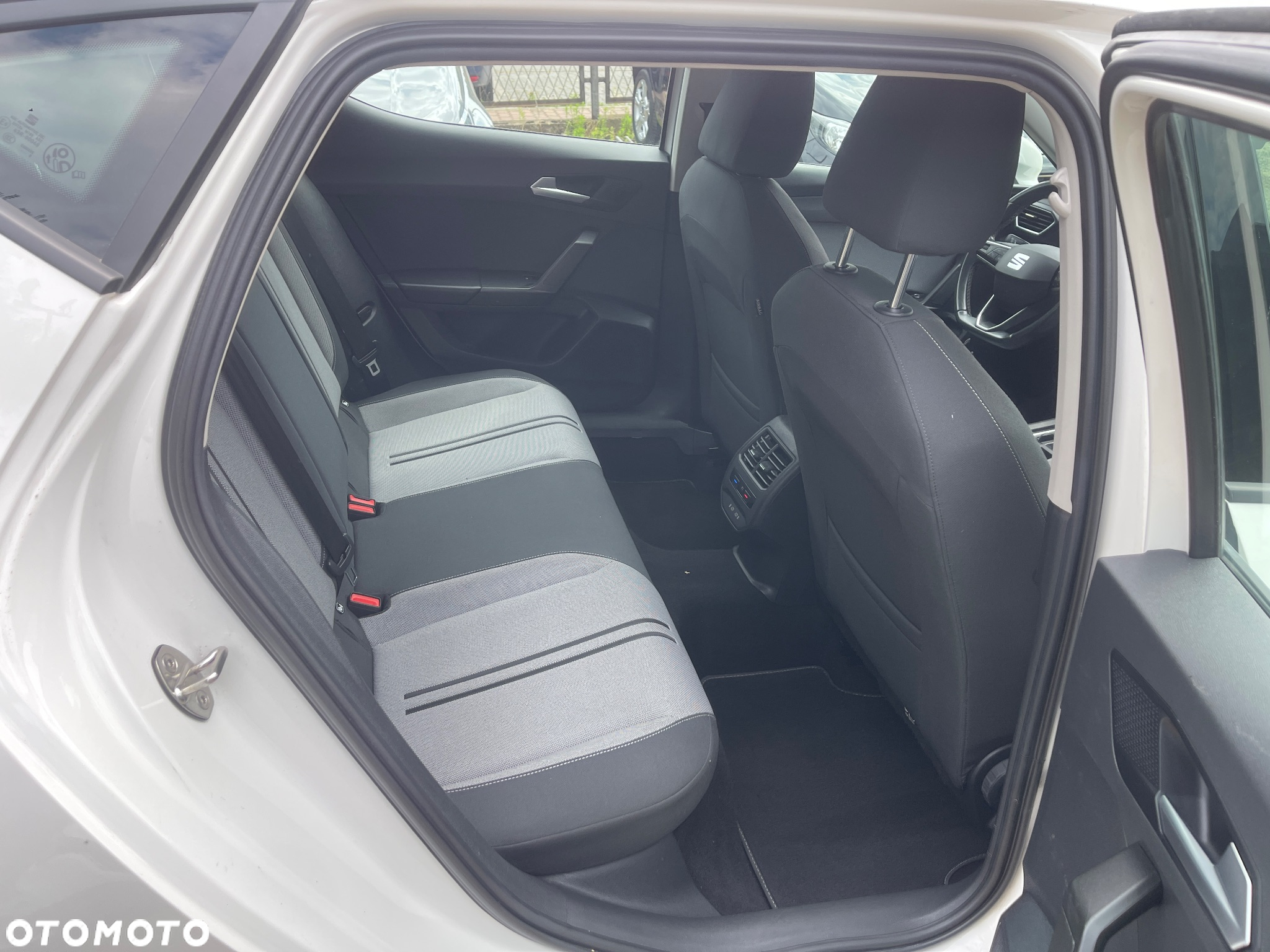 Seat Leon 2.0 TDI DPF DSG Xcellence - 17