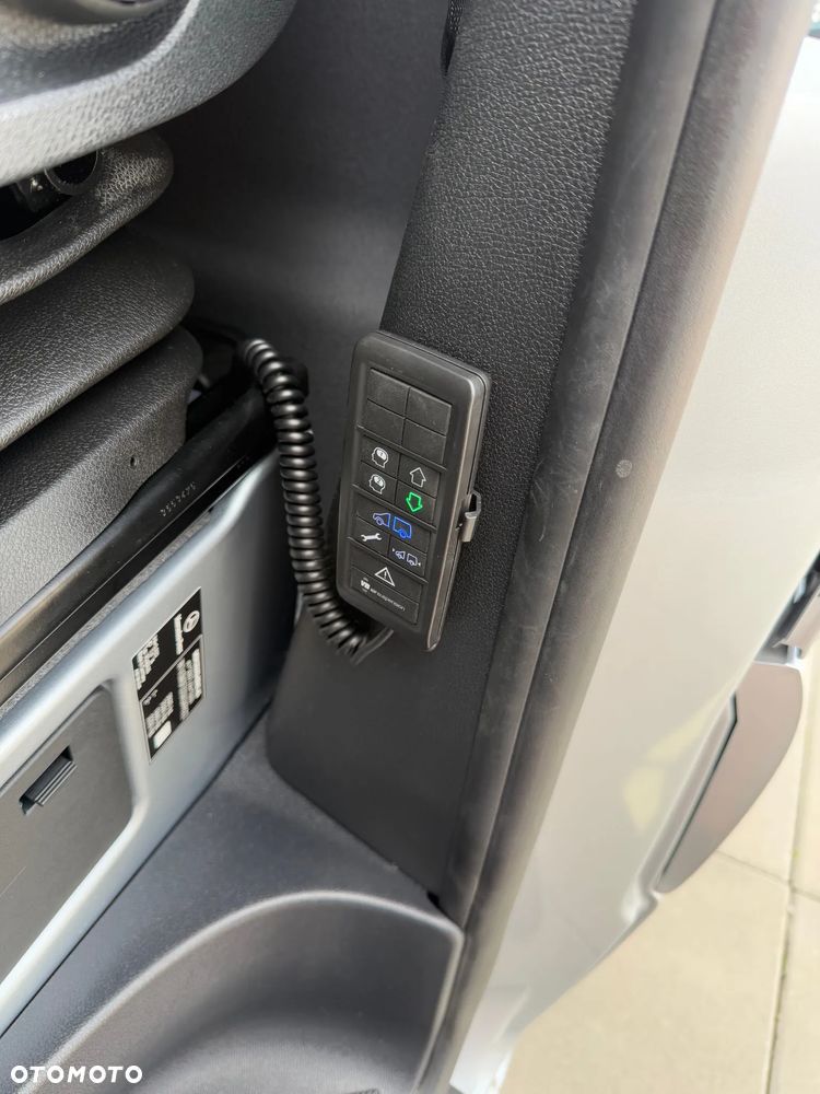 Mercedes-Benz Sprinter - 23