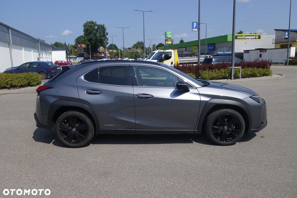 Lexus UX 250h GPF F Impression 2WD - 7