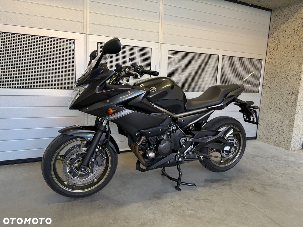Yamaha XJ - 2