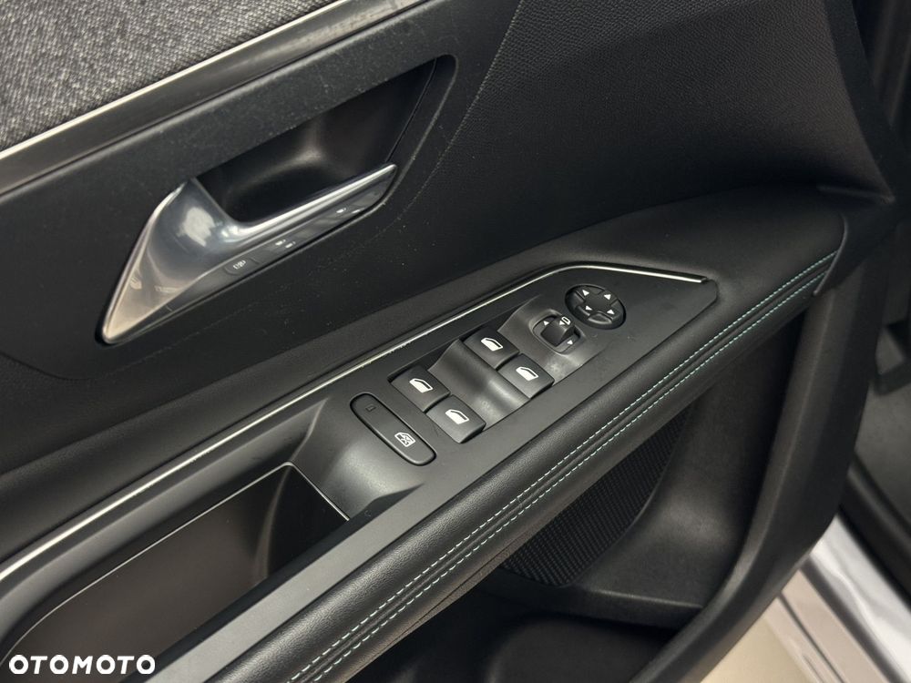Peugeot 3008 1.6 PureTech Hybrid PHEV Allure Pack S&S EAT8 - 20