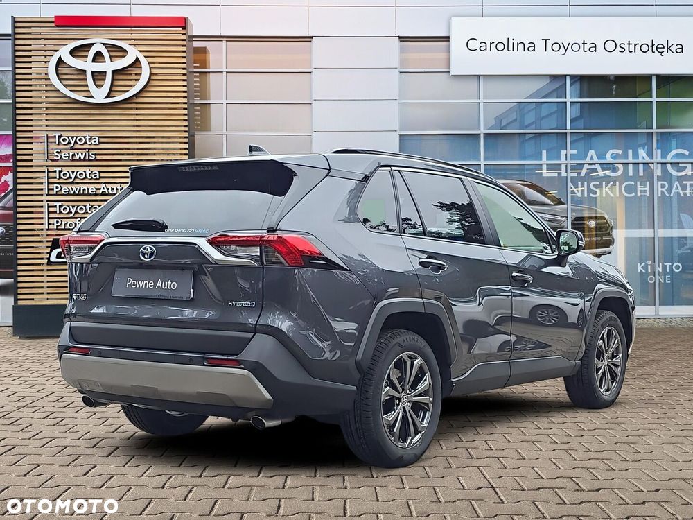 Toyota RAV4 - 6