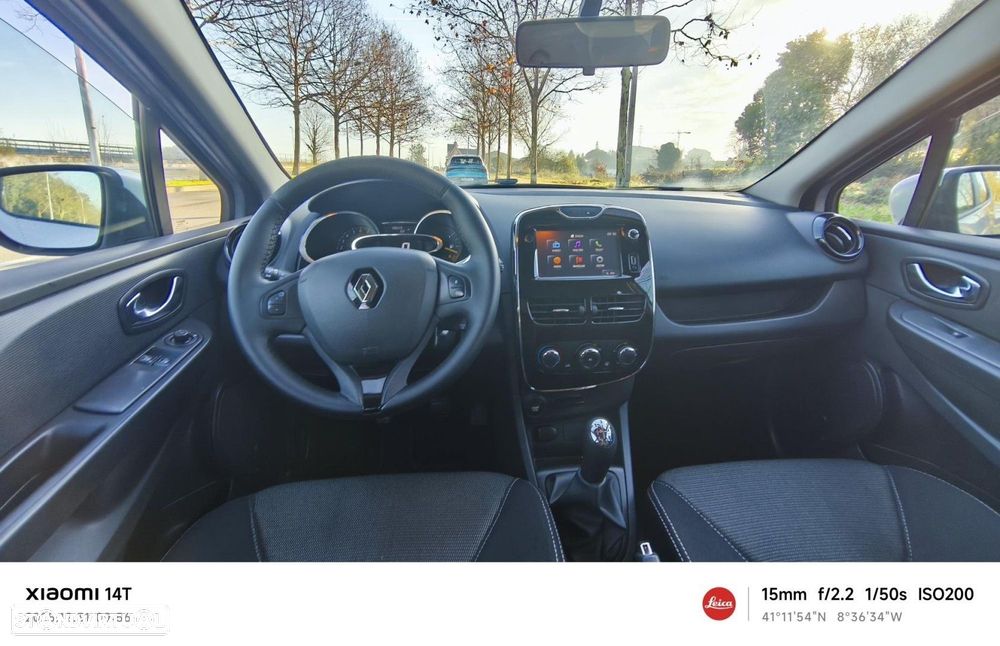 Renault Clio 1.2 16V 75 Collection - 16