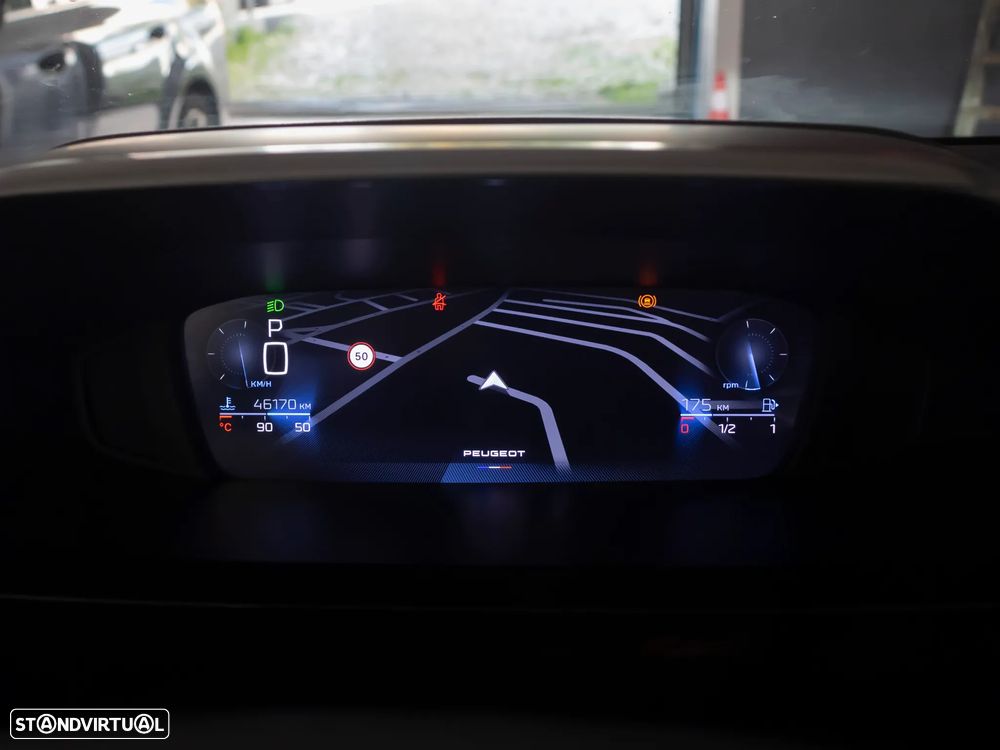 Peugeot 308 SW 1.2 PureTech Allure EAT8 - 24