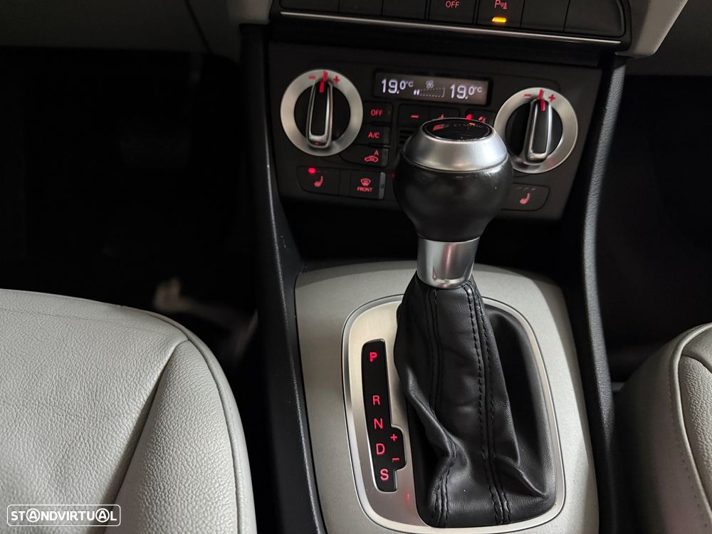 Audi Q3 2.0 TDI quattro S tronic - 31