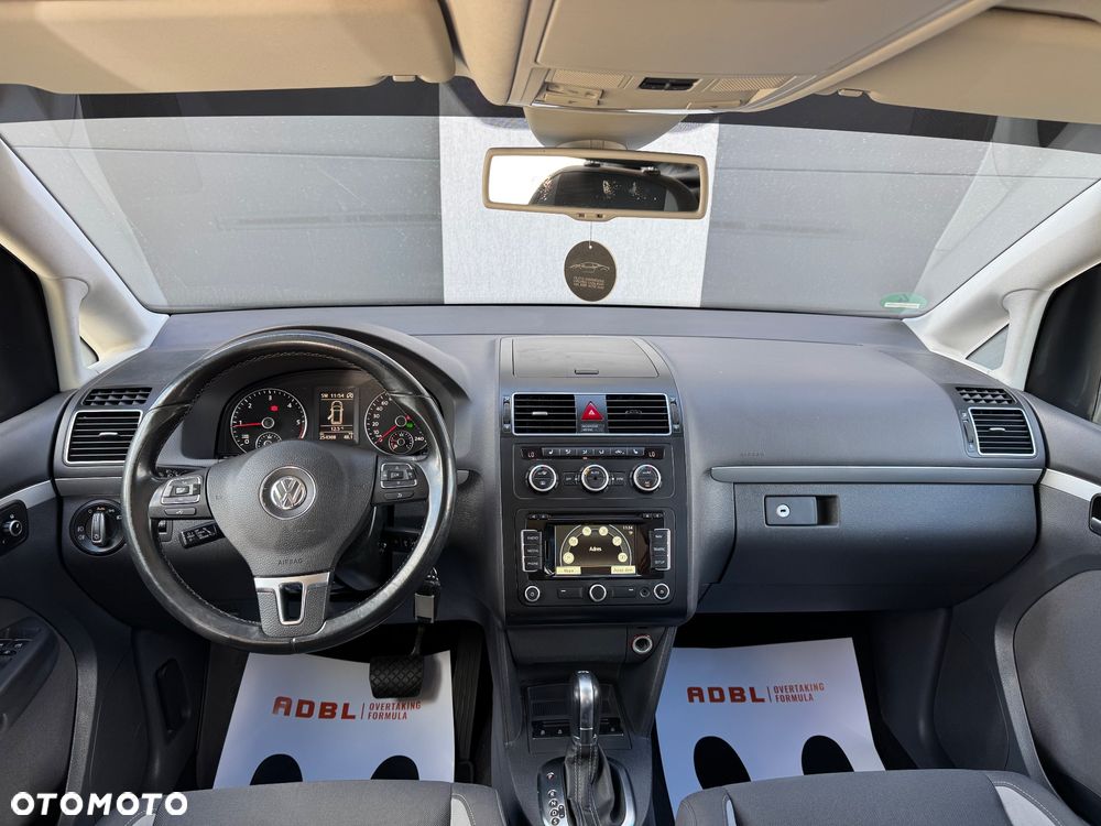 Volkswagen Touran 2.0 TDI DPF DSG Life - 18