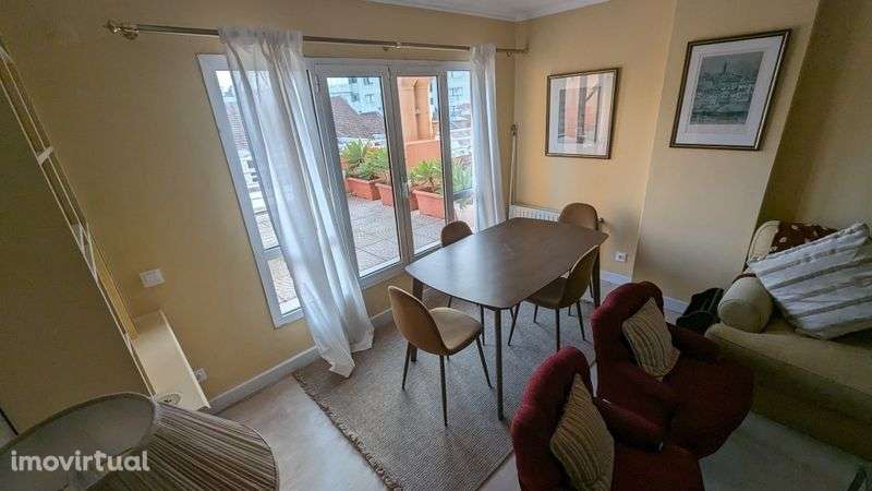 Arrenda T2 luxo no Saldanha - Grande imagem: 3/7