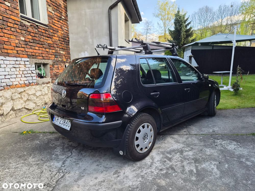 Volkswagen Golf 1.6 Basis - 5