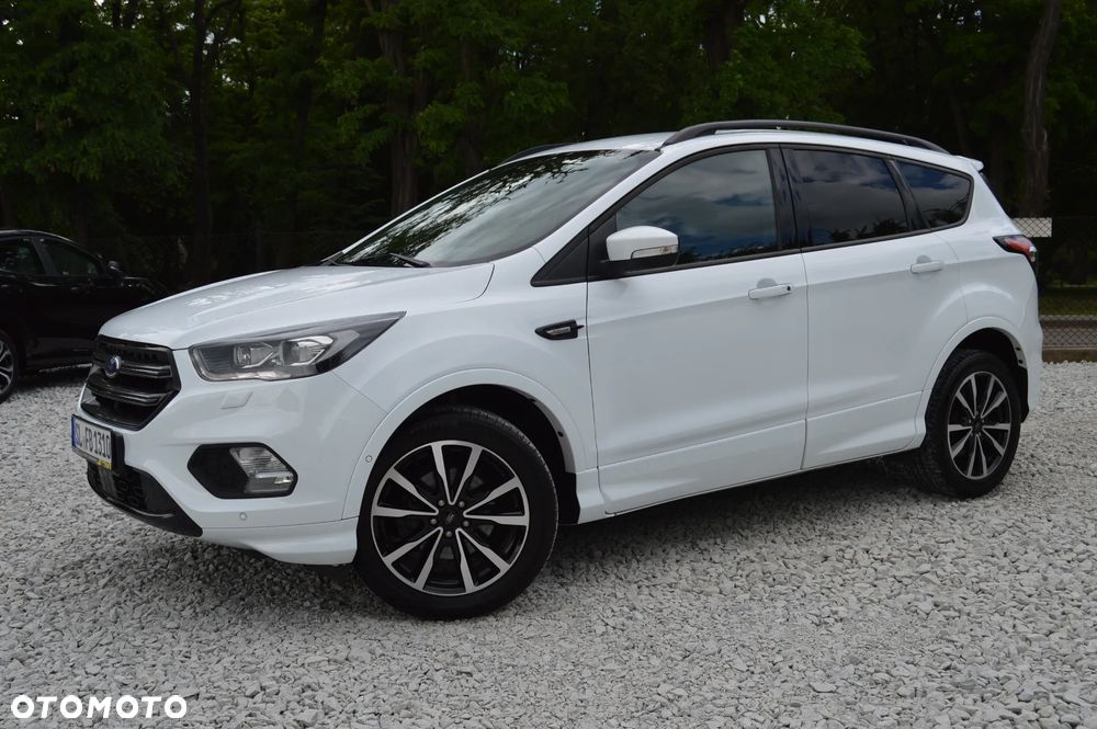 Ford Kuga 1.5 EcoBoost 2x4 ST-Line - 11