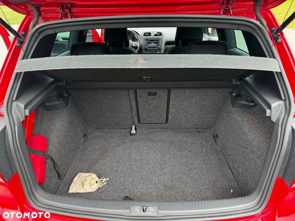 Volkswagen Golf - 19