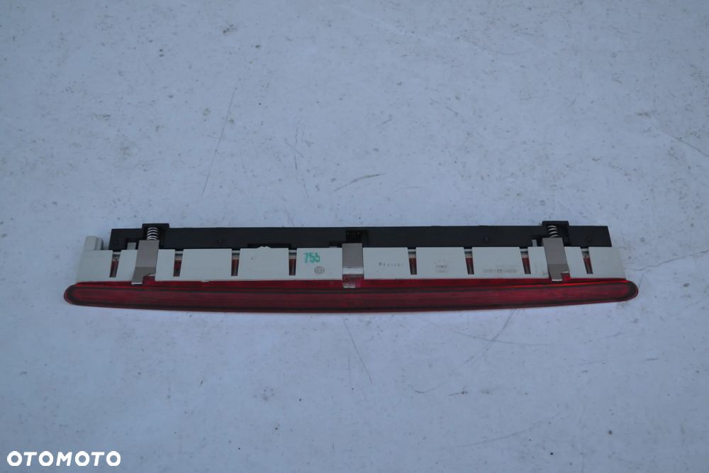 AUDI A3 8P 3D CABRIO TRZECIE ŚWIATŁO STOP ORYGINAŁ 8P7945097 - 4