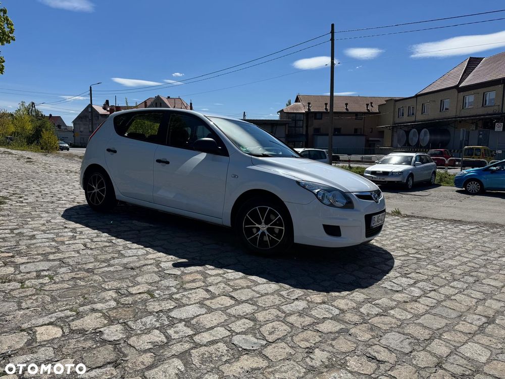 Hyundai i30 i30cw 1.4 Edition Plus - 1