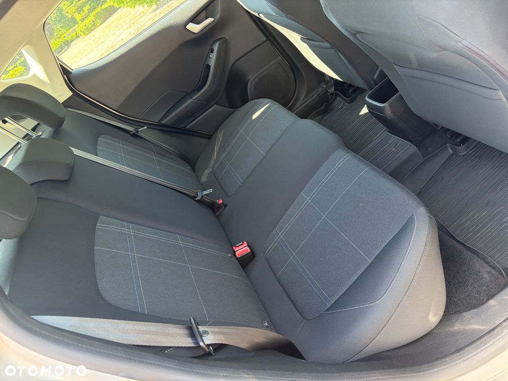 Ford Fiesta 1.1 S&S TITANIUM - 29