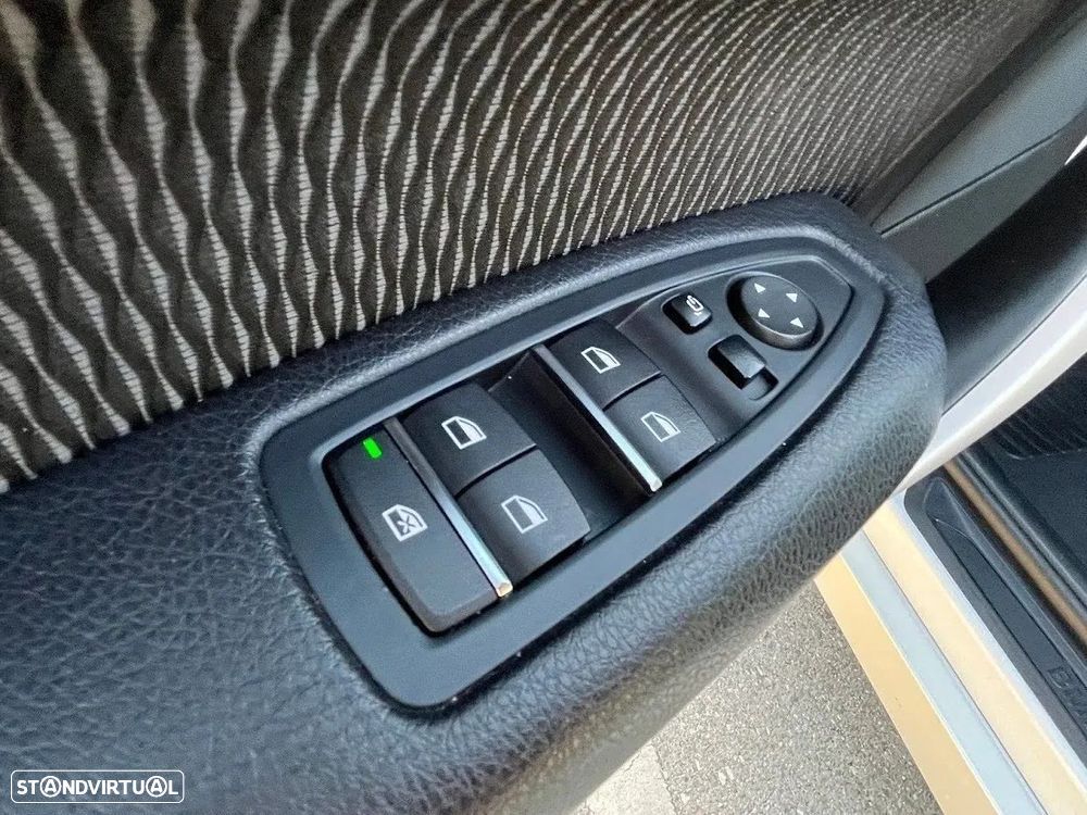 BMW 116 d Aut. Advantage - 11