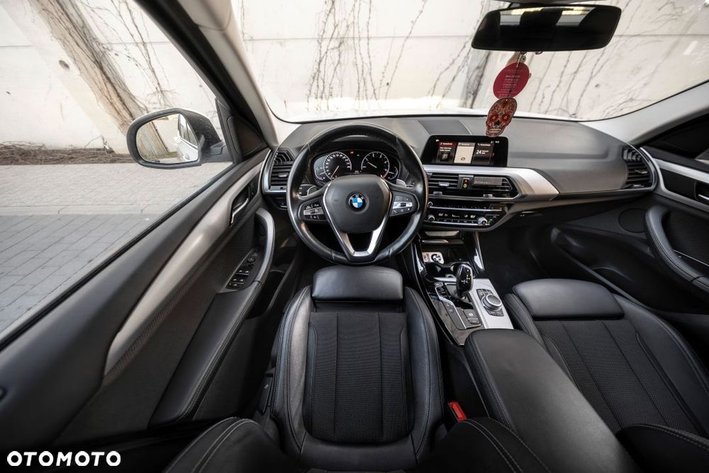 BMW X3 xDrive20d xLine - 17