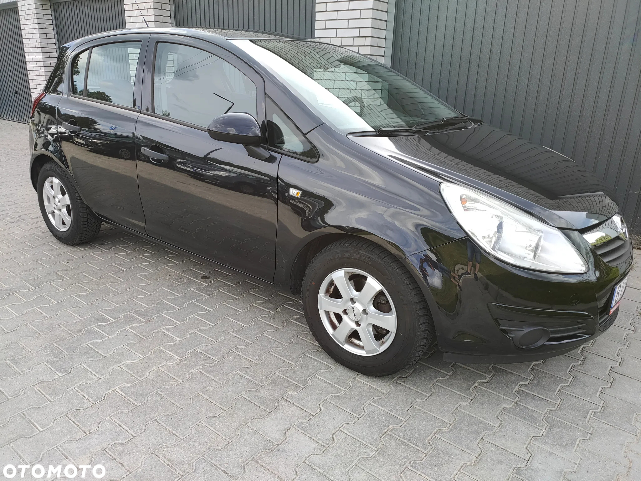 Opel Corsa 1.4 16V Active - 2