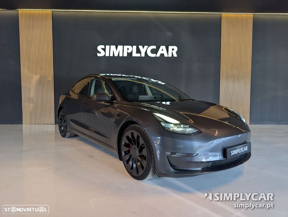 Tesla Model 3 - 3