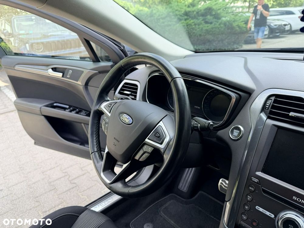 Ford Mondeo - 29