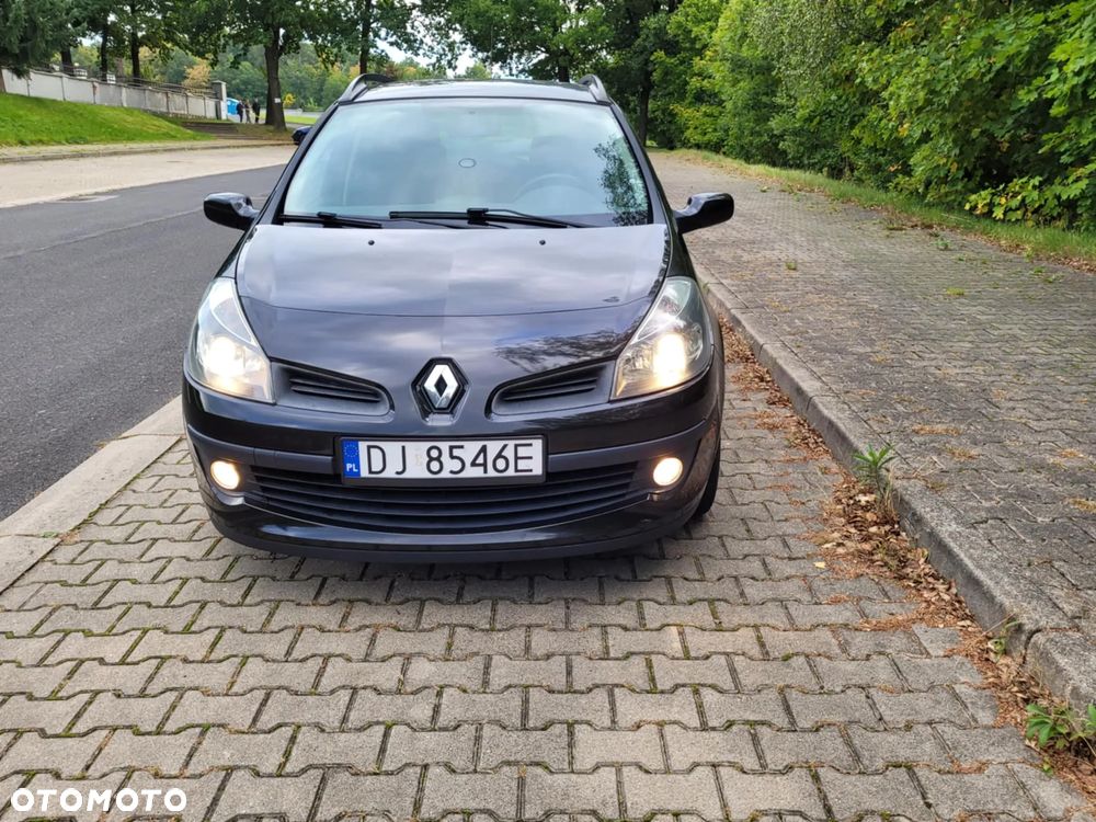 Renault Clio - 1