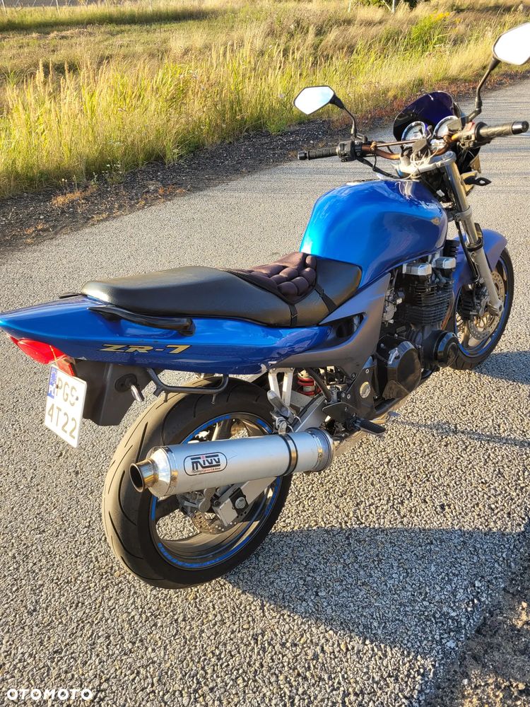Kawasaki ZR - 4