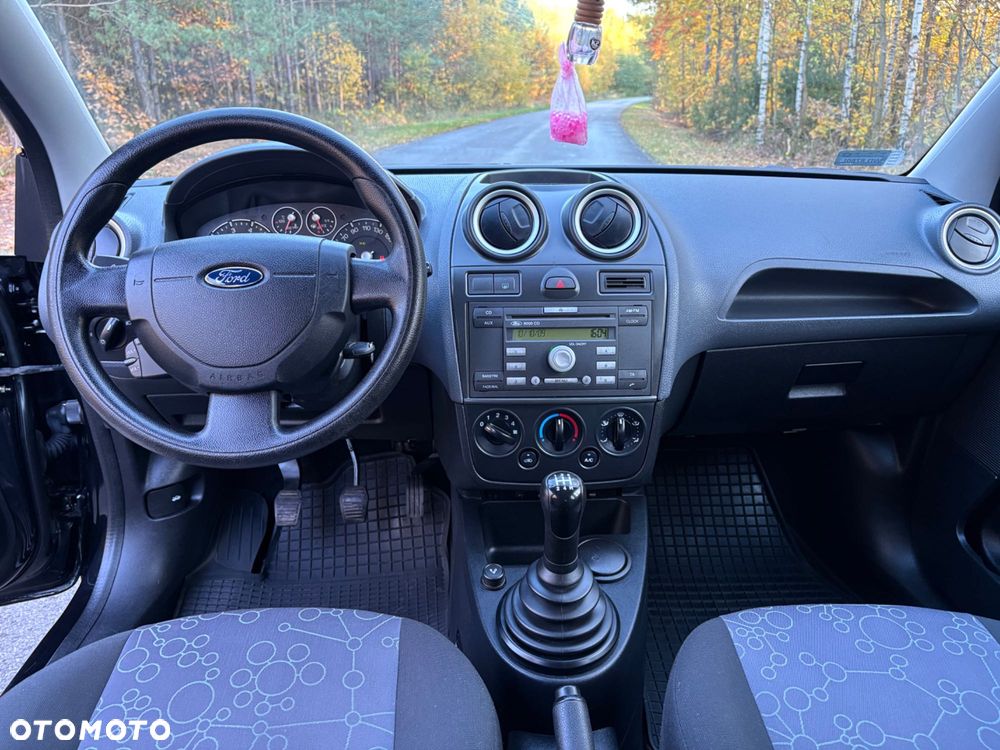 Ford Fiesta - 7