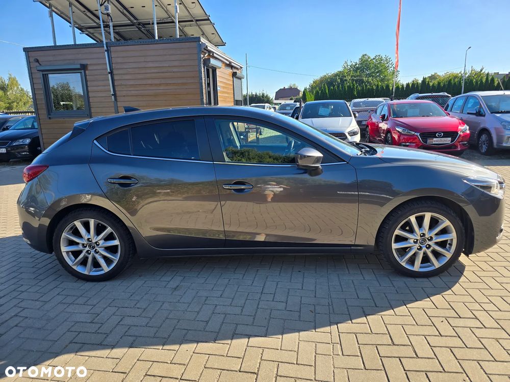 Mazda 3 2018 photo 3