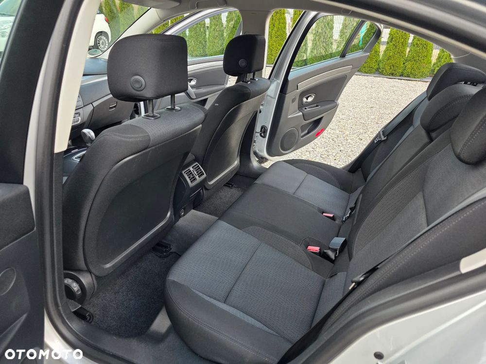 Renault Laguna 1.6 16V 110 Expression - 17