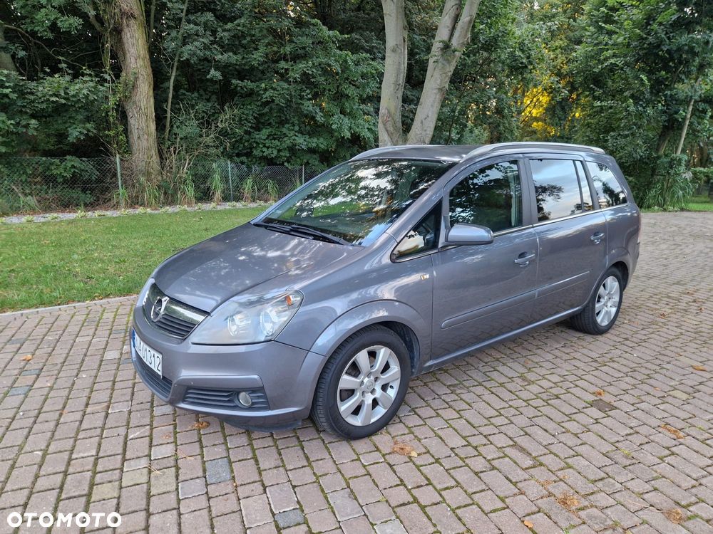 Opel Zafira 1.8 Elegance