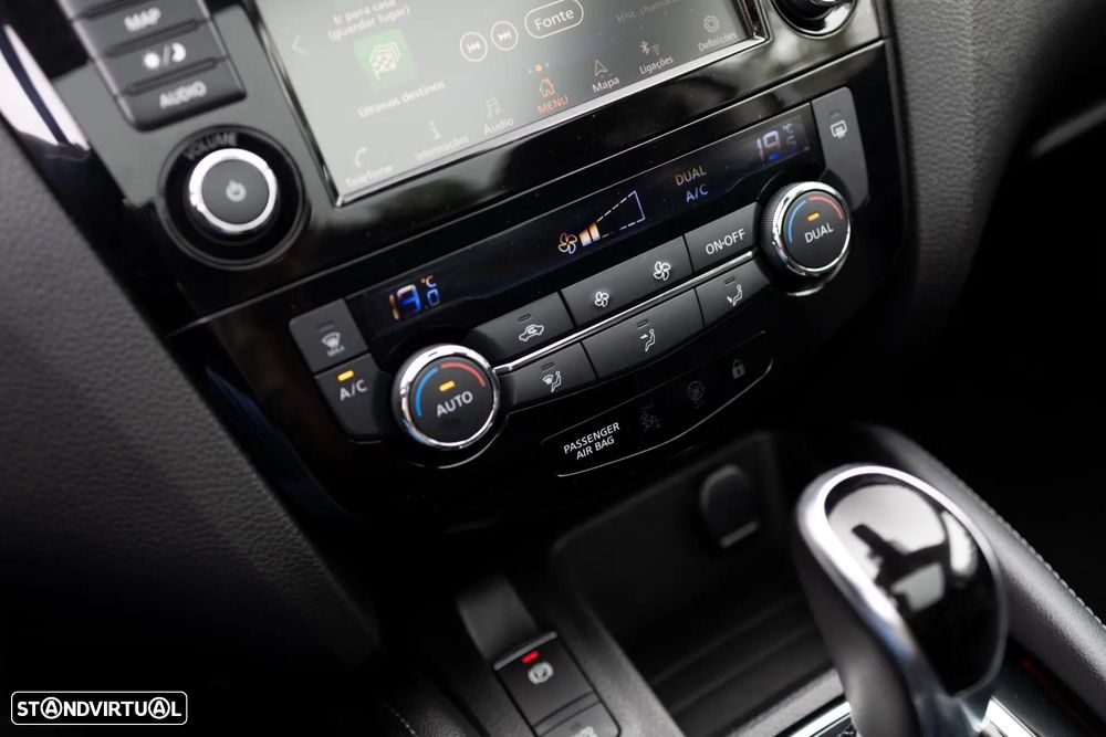 Nissan Qashqai 1.5 dCi N-Connecta DCT - 27