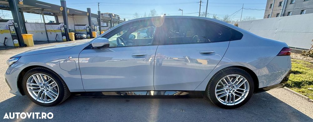 BMW Seria 5 550e xDrive AT PHEV - 5