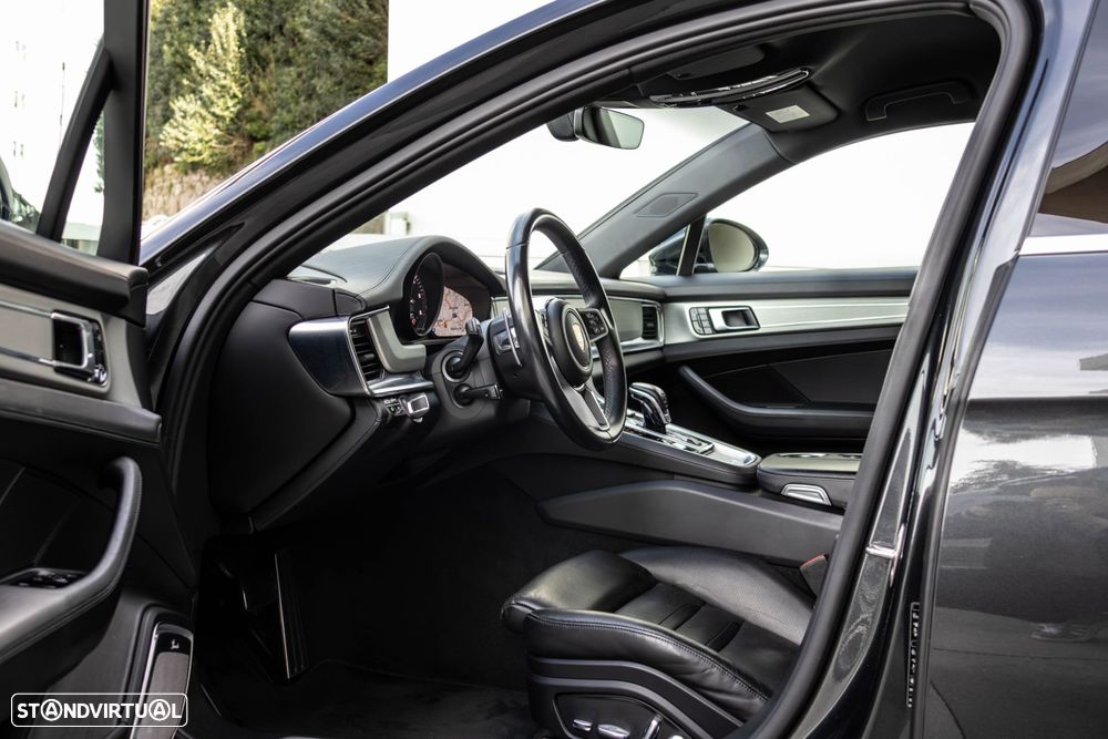 Porsche Panamera 4 S - 16