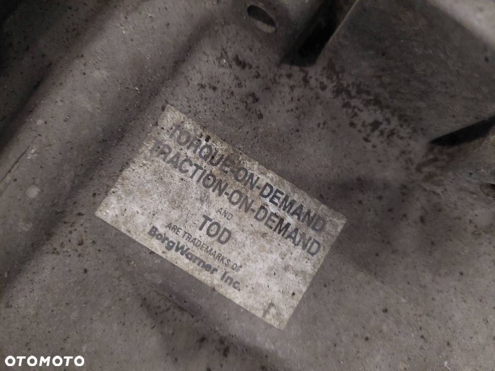 SKRZYNIA BIEGÓW + REDUKTOR KIA SORENTO I 2.5 CRDI - 6