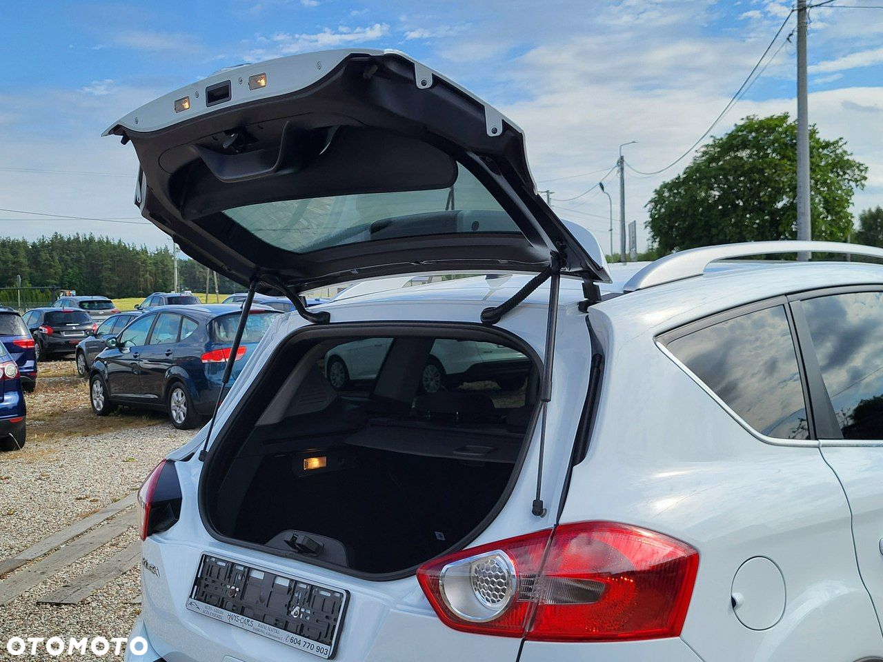 Ford Kuga - 10