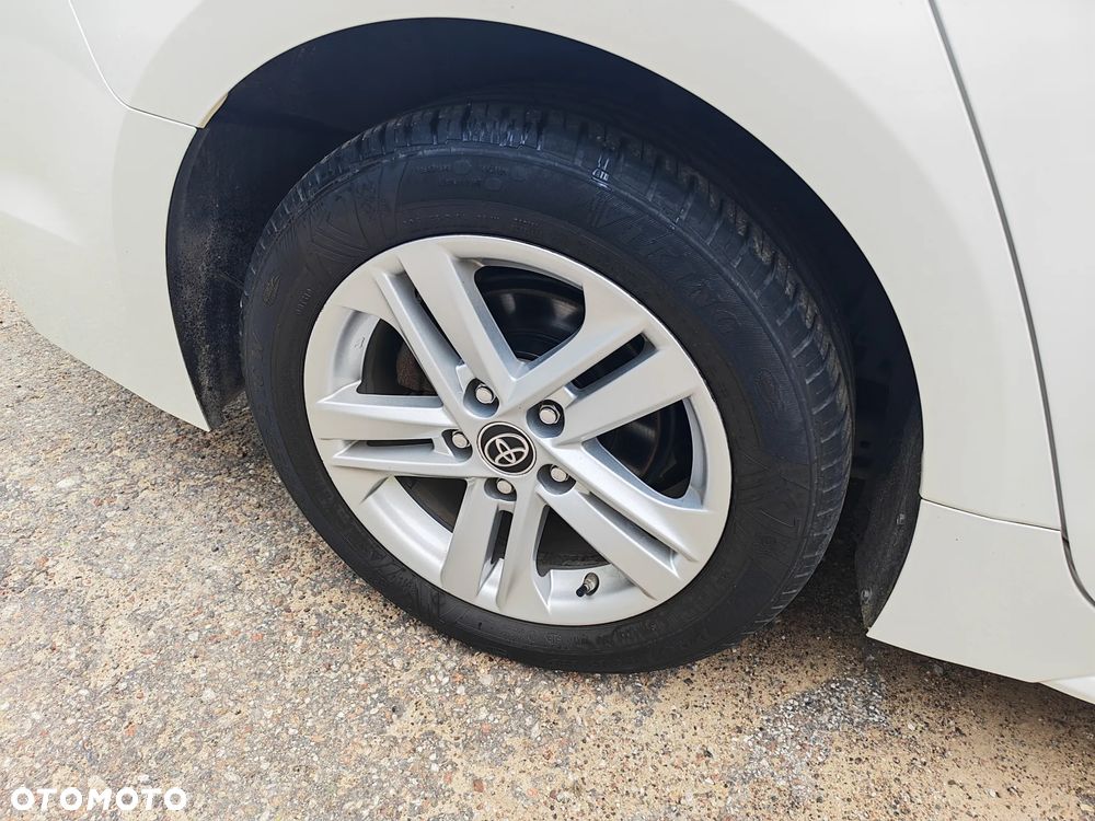 Toyota Corolla - 20