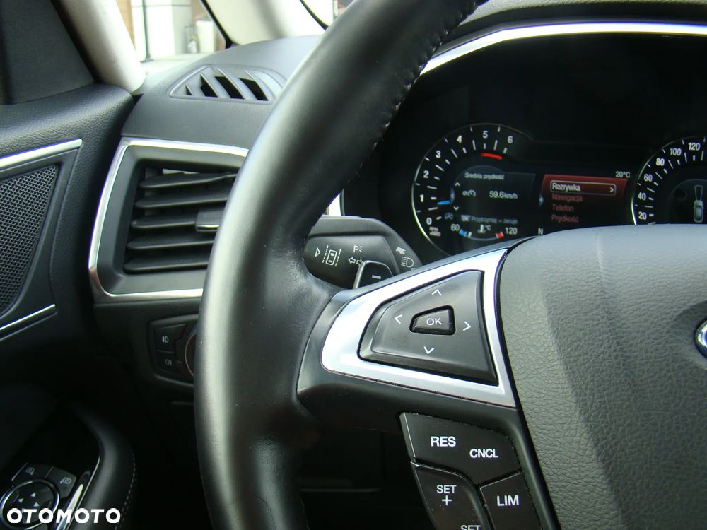Ford S-Max 2.0 EcoBlue Titanium - 26