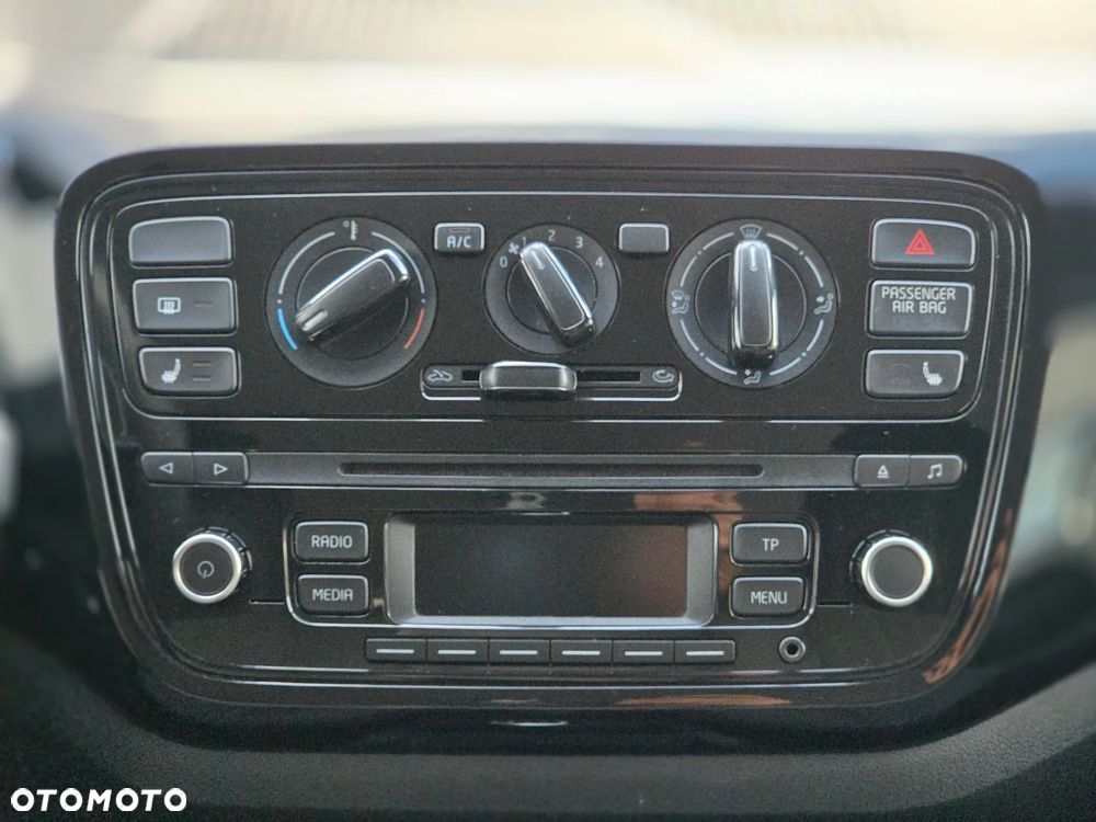 Volkswagen up! move - 21