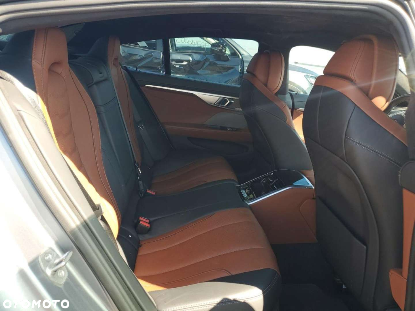 BMW Seria 8 - 11