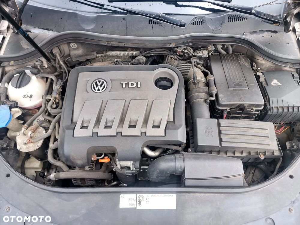 Volkswagen Passat 2.0 TDI DPF Highline - 5