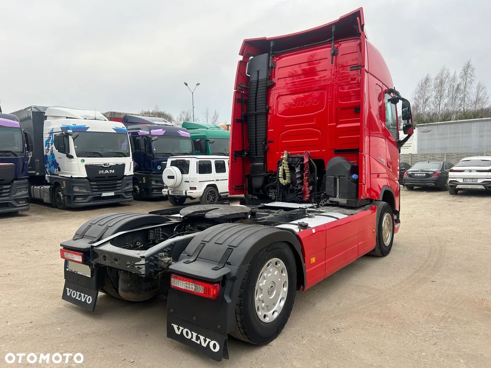 Volvo FH 460 AUTOMAT / HALOGENY ORUROWANIE / FULL SPOJLERY / OBRTOWE SIEDZENIE / KSENONY / LED / POLSKI SALON / PRZEBIEG 995 TYS. KM / EURO 6 / 2014 ROK !! - 5