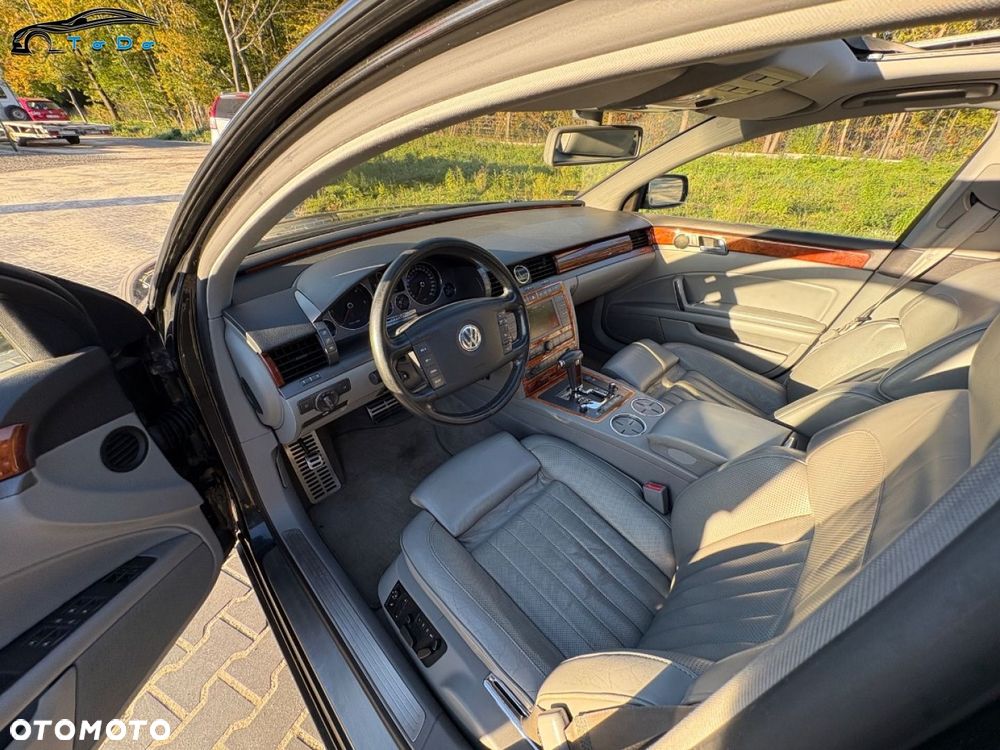 Volkswagen Phaeton - 16