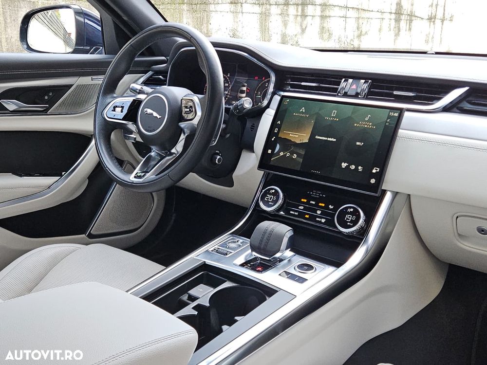 Jaguar XF D200 AWD R-Dynamic SE - 7