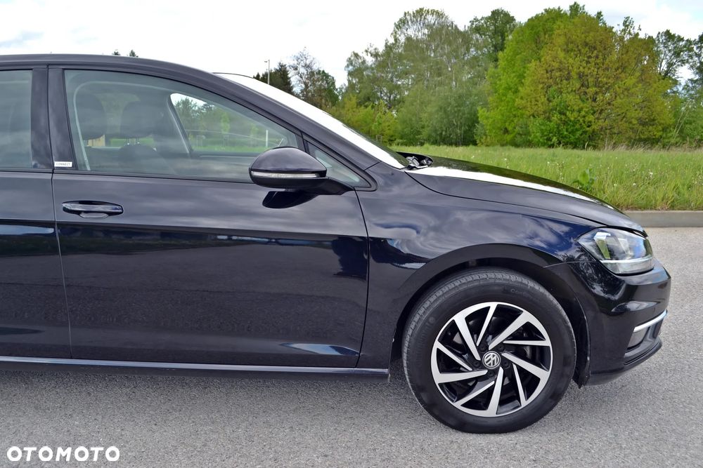 Volkswagen Golf - 11