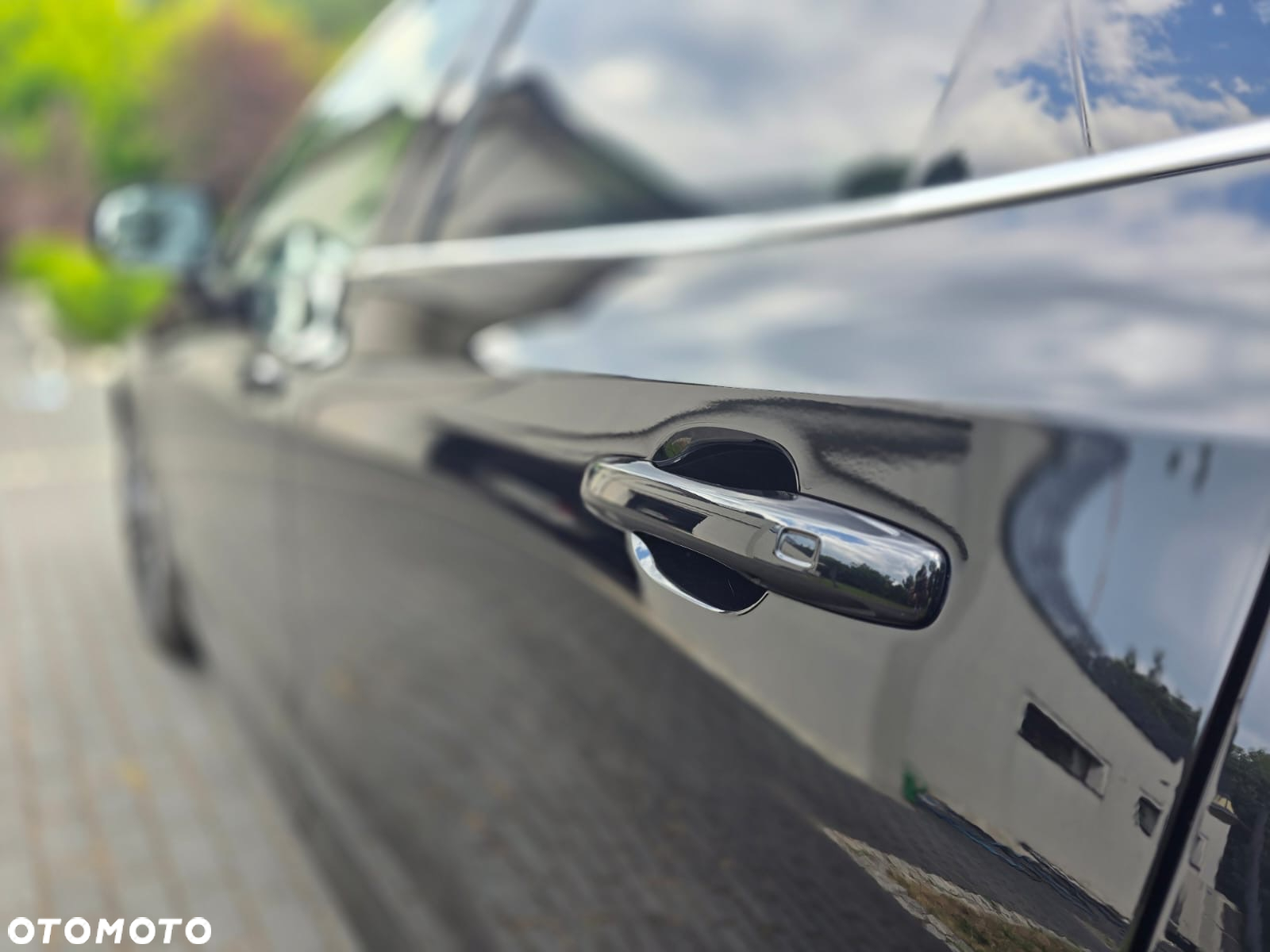 Volvo XC 60 T6 Plug-In Hybrid AWD Ultra Bright - 19