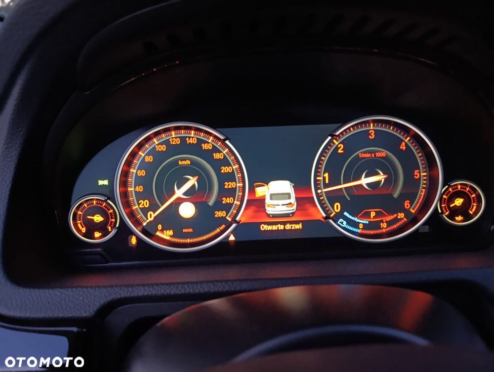 BMW 5GT - 16